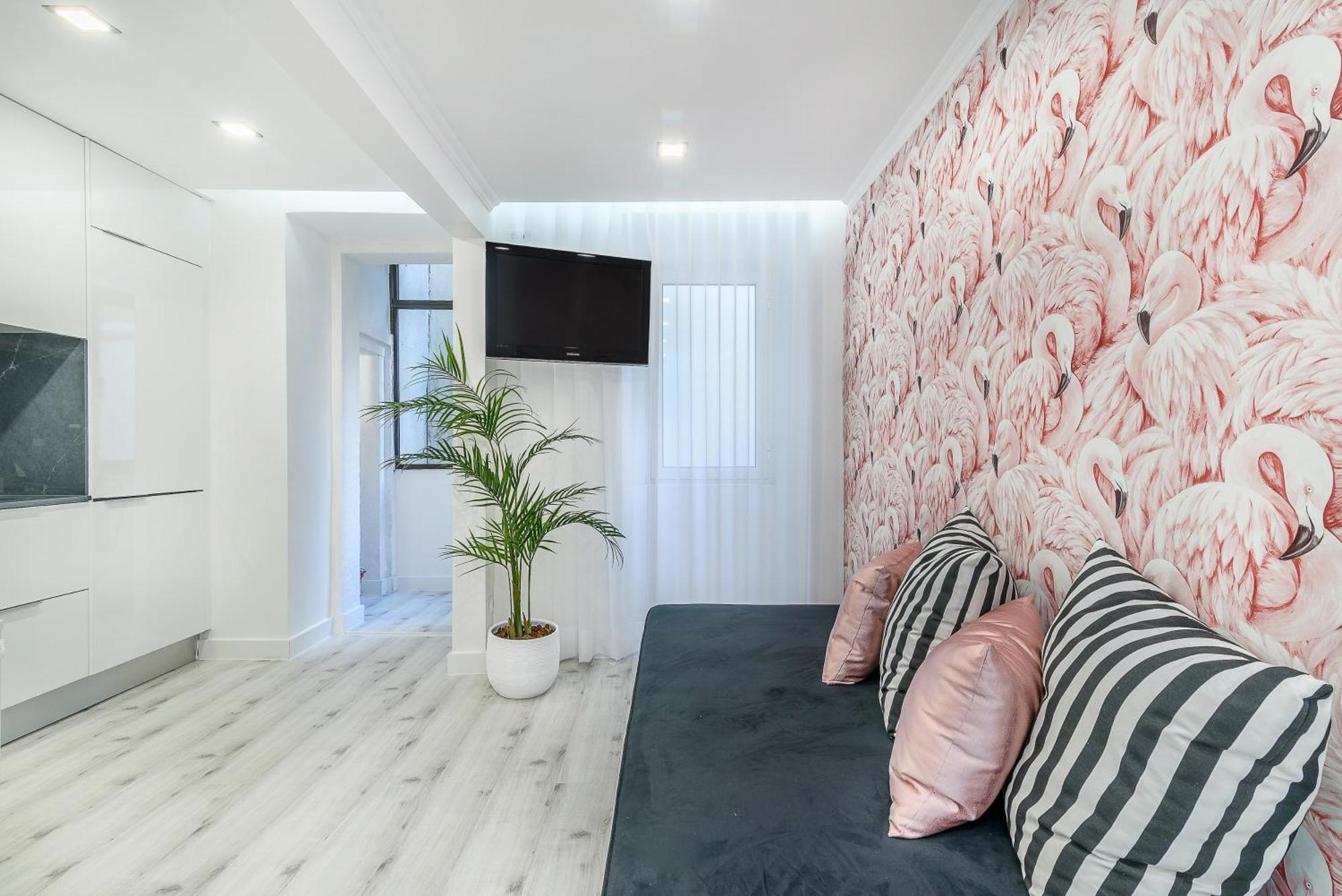 Whome City Chic Escape: Your Stylish Haven In Downtown Lisbon Exterior photo